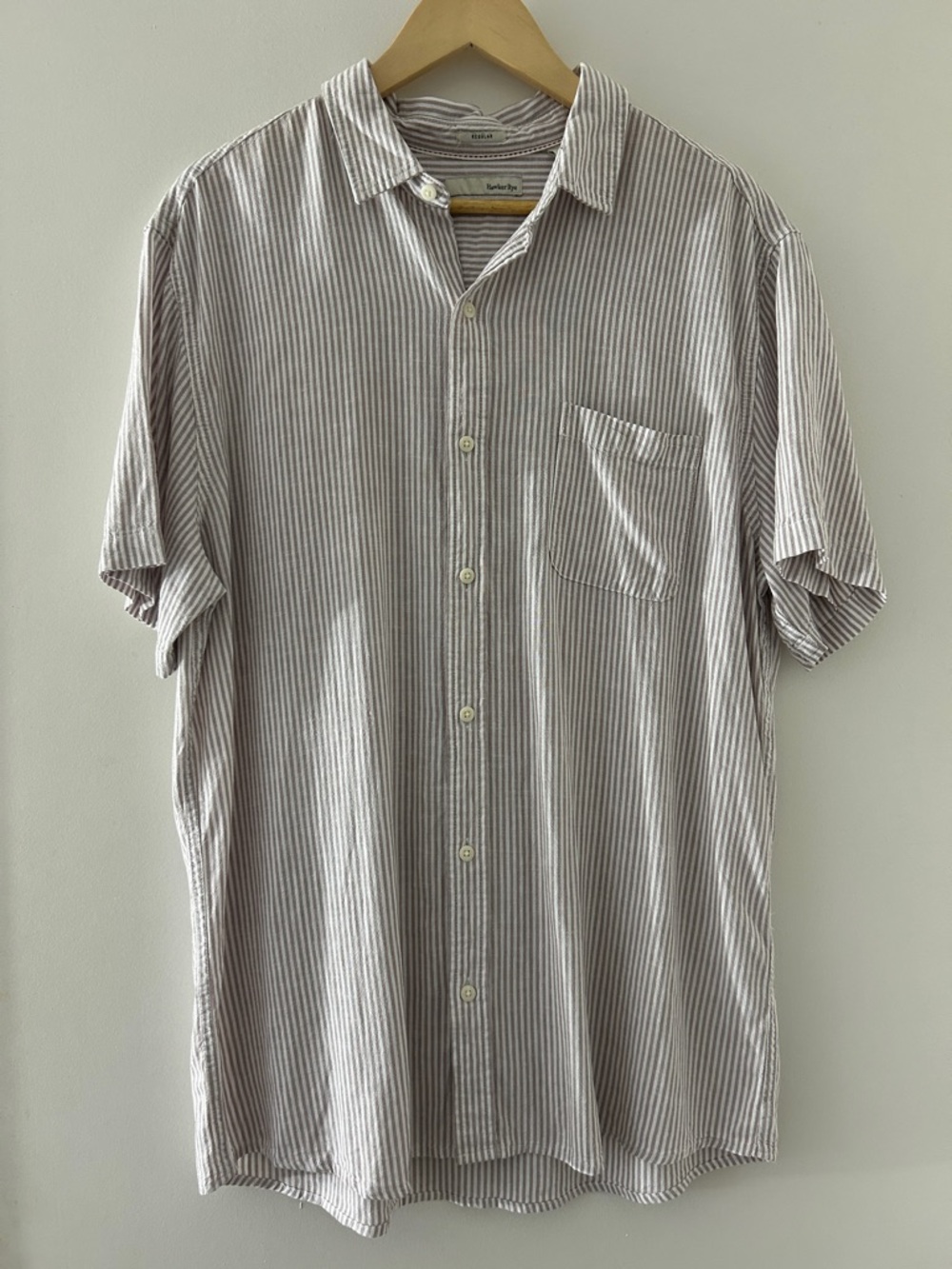 Men’s Lavender & White Striped Rayon & Linen Collared Button Down Shirt